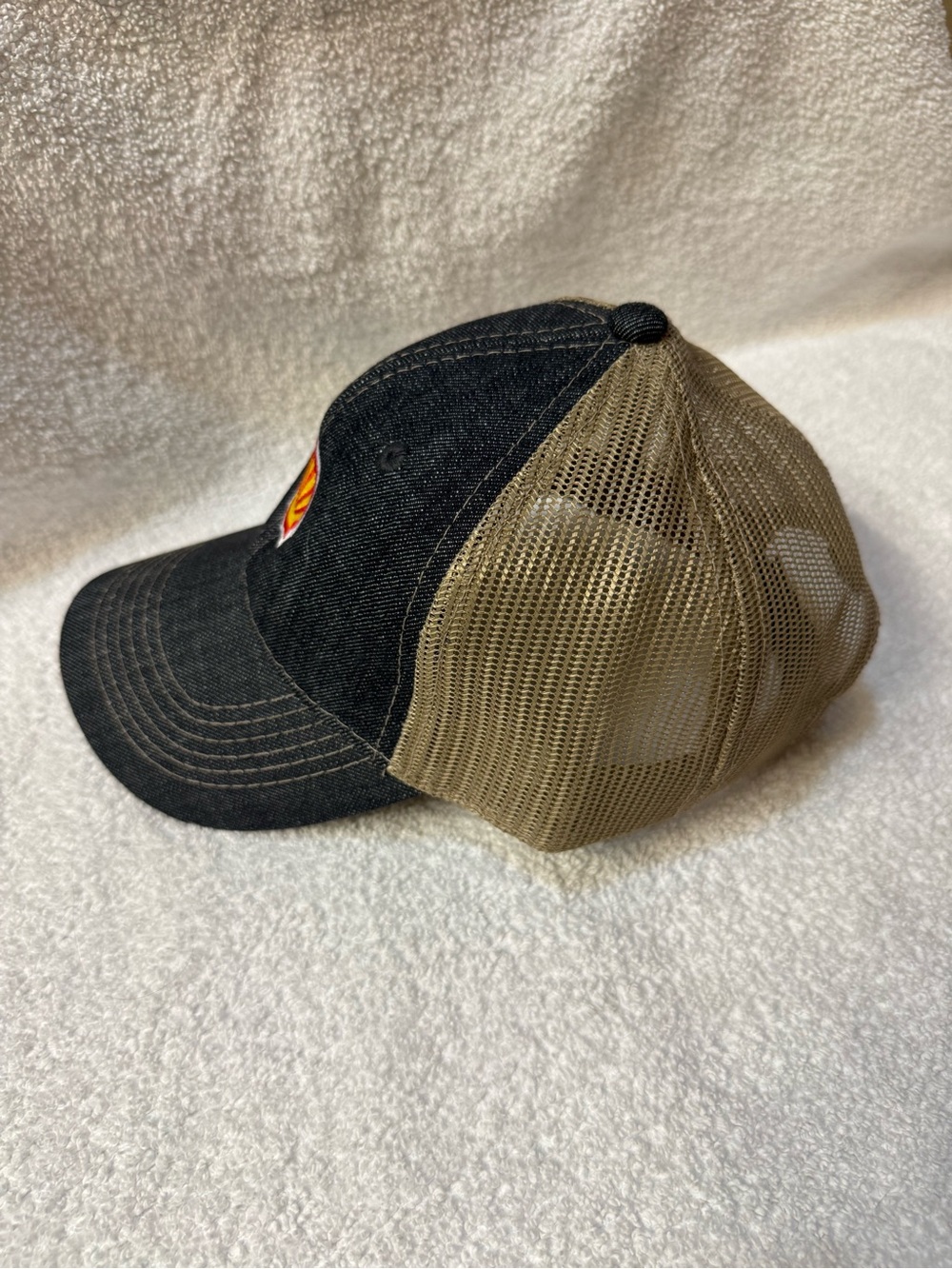 Shell Patch Trucker Hat - Picture 3 of 4
